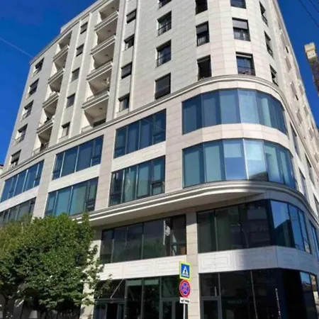 Terrace Square View Apartman Tirana