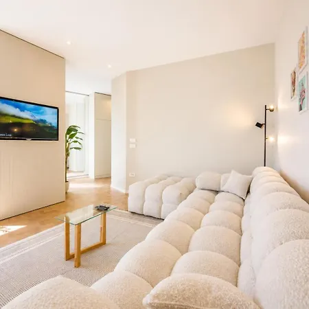 아파트 Terrace Square View 티라나